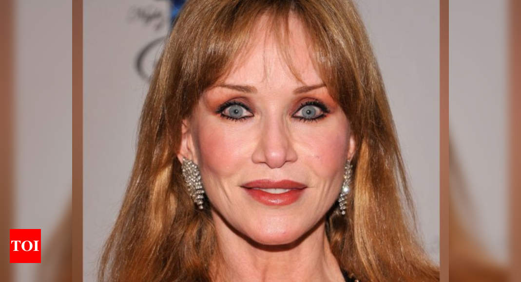Reports: Tanya Roberts still alive Monday, says rep who reported