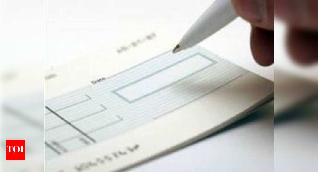 Man dupes shopkeeper of Rs 43,000 with fake cheque in Mumbai, held ...