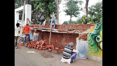 Ghaziabad roof collapse: CM Yogi Adityanath hands over probe to SIT