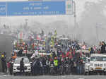 Farmers hold tractor rally at Delhi borders