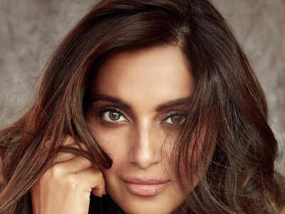 This Bollywood actress thanks onion juice for her lustrous hair and you have to try her hack! - Times of India This Bollywood actress thanks onion juice for her lustrous hair and you have to try her hack! - Times of India