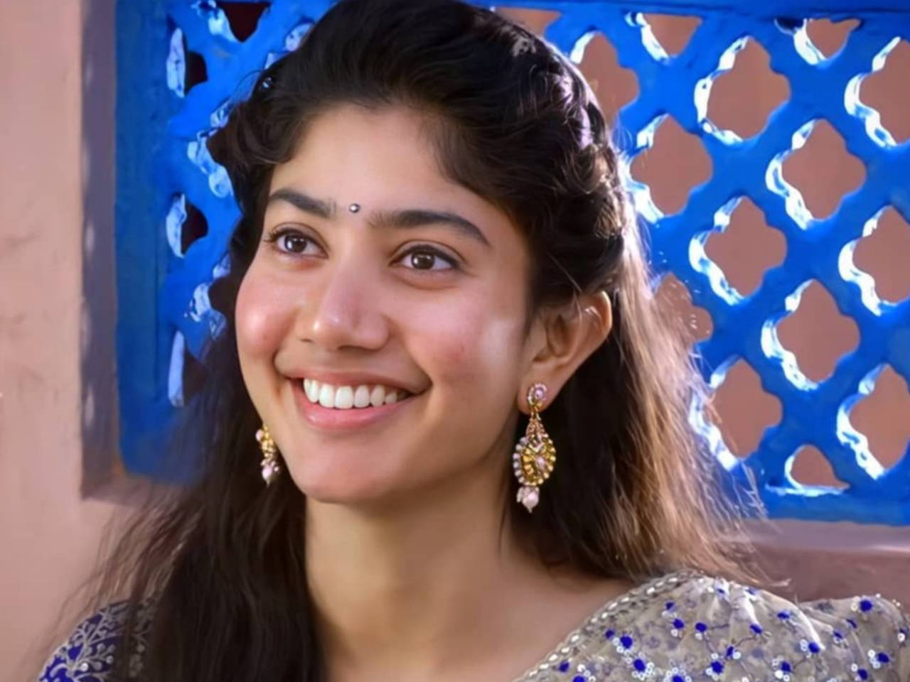 Does Sai Pallavi demand huge remuneration to star opposite Pawan ...