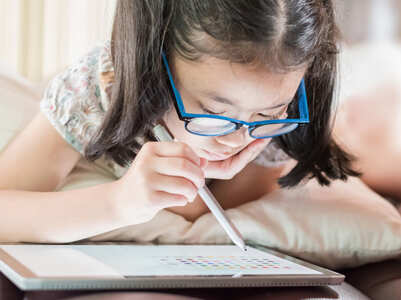 When should you take your kid for an eye check-up?