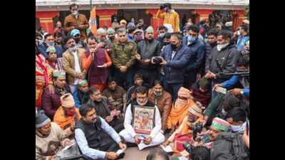 Delhi Congress workers stage protest over demolition of Hanuman temple in Chandni Chowk