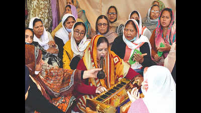 Singhu Border: Age no bar, women show support with kirtan stir
