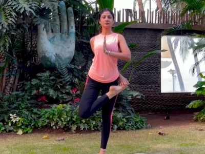 Monday Motivation: Shilpa Shetty Kundra's latest yoga session is perfect for the winter mornings