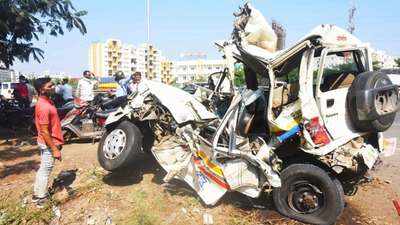 Killer highway: At least 2 died, many injured in 4 different road accidents near Pune
