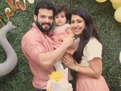 Karan Patel and Ankita Bhargava's first holiday photos with baby Mehr are  adorable; doting mamma says, 'couldn't do flowy dresses with a toddler' |  The Times of India