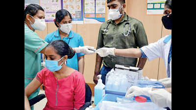 Karnataka: Over 6.5 lakh healthcare staff cleared to receive vaccine