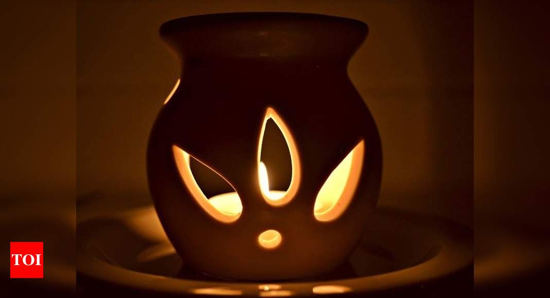 Tealight oil diffusers that emanate a warm glow and a soothing fragrance | Most Searched Products