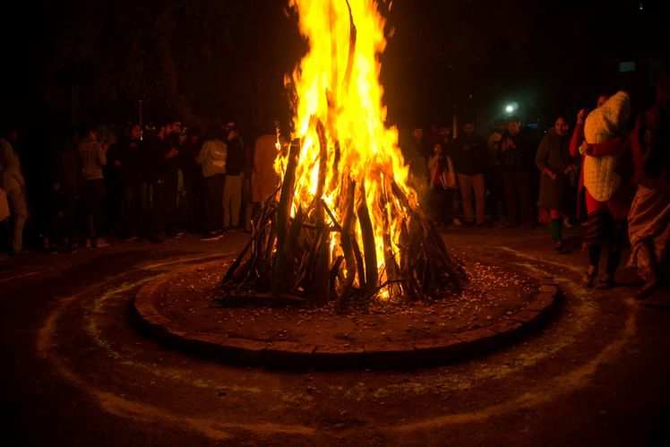 holi ka dahan holi puja 2025