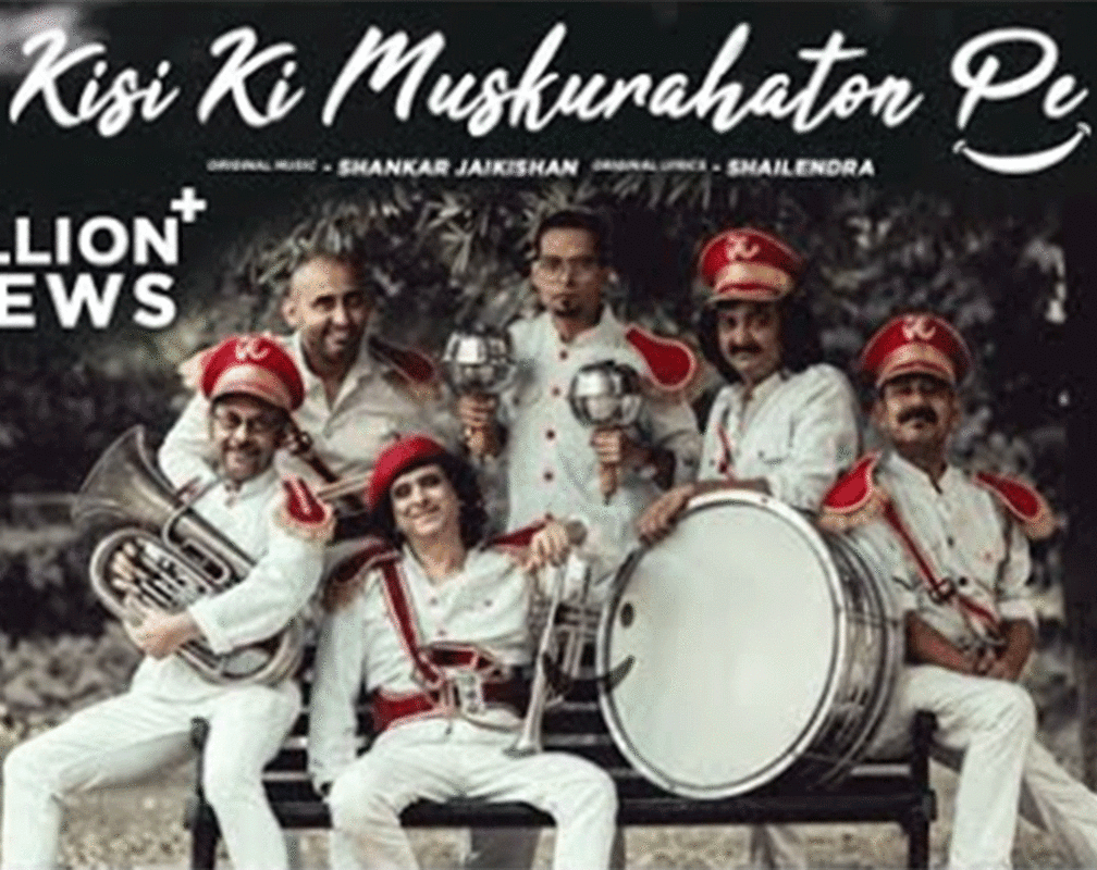 
Watch Hindi Song Music Video - 'Kisi Ki Muskurahaton Pe' Sung By Palash Sen
