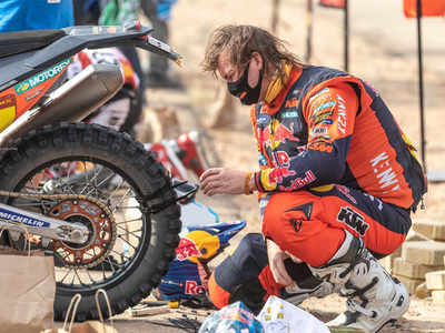 Australia's Toby Price crashes out of perilous Dakar Rally