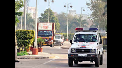 Delhi cops create green corridor for safe passage to vaccines