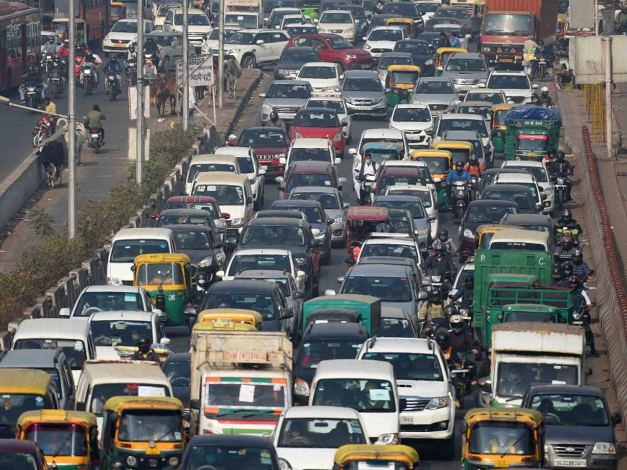 Global traffic congestion ranking has 3 Indian cities in top 10 India News image photo