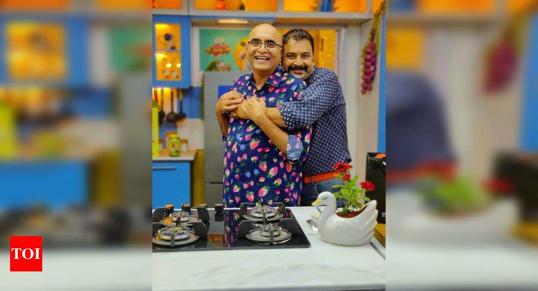 Bombaat Bhojana To Feature Sujay Shastry Times Of India