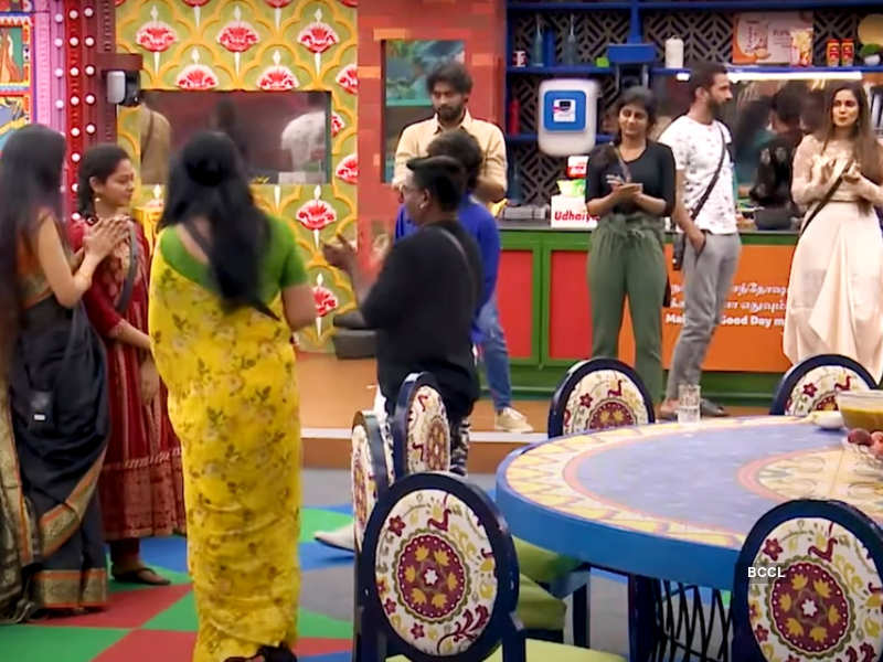 Bigg Boss Tamil 4: After a personal loss, Anitha Sampath receives a warm  welcome by the housemates - Times of India