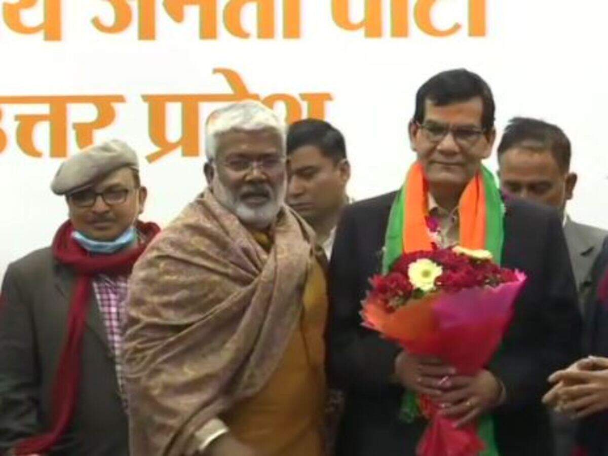 Ex Ias Arvind Sharma Joins Bjp In Up India News Times Of India