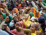 Swara Bhasker, Rabbi Shergil & others take part in concert to support farmers at Tikri border