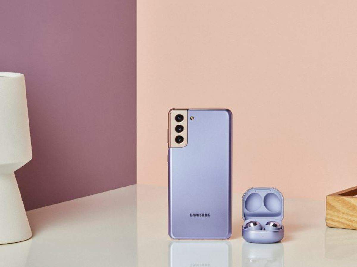 Samsung Galaxy S21 Launch Event Galaxy S21 S21 And S21 Ultra Arrive Along With Galaxy Buds Pro And Smarttag Samsung Follows Apple Galaxy S21 Series Phones Will Not Come With Charging