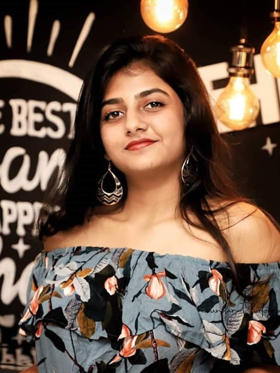 Bigg Boss Tamil 4 All You Need To Know About Gabriella Charlton Times Of India