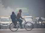 Dense fog engulfs Delhi