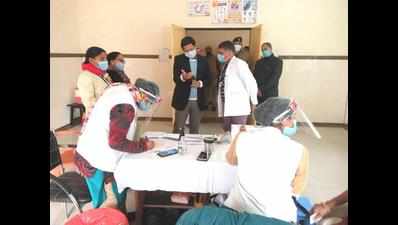 Doctors in Pilibhit & Bareilly lead by example, take Covid jab to dispel doubts