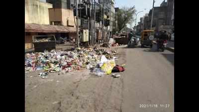 Staff strike hits garbage collection in city yet again