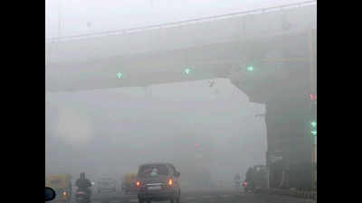 Delhi’s air quality severe, fog hits 150 flights