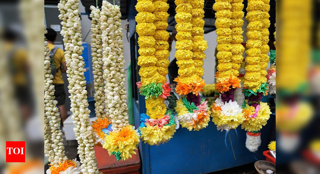 Flower vendors allowed to resume business at Coimbatore flower market