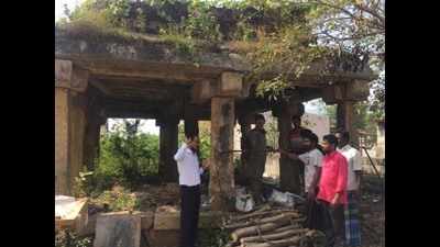 Archaeologist calls for restoration of 16th century mandapam near Tirupati