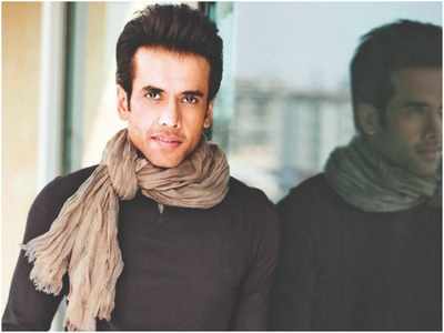 Tusshar’s all set to go grey for a whodunnit