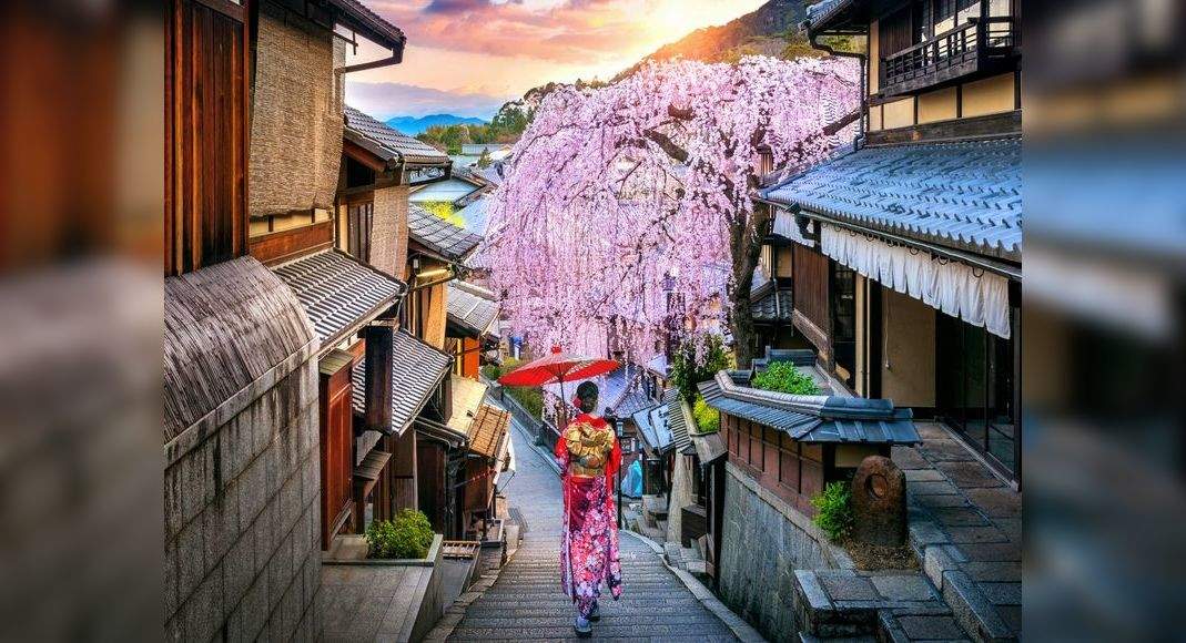 10 Weird And Interesting Facts About Japan And Its Culture Times Of India Travel