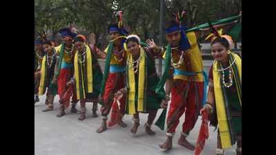 Folk dance troupe from Kalahandi gets Republic Day stage