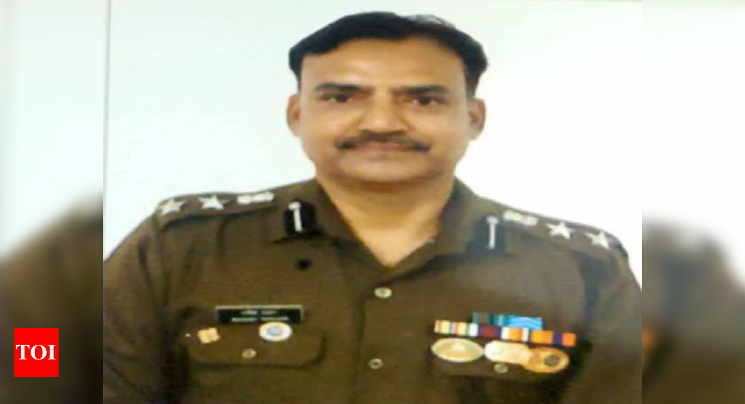 1995 Batch Capf Officer Manish Ranjan To Take Over As New Commandant Of 