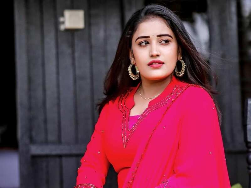 bigg boss malayalam: Anumol denies entering Bigg Boss Malayalam 3 - Times  of India