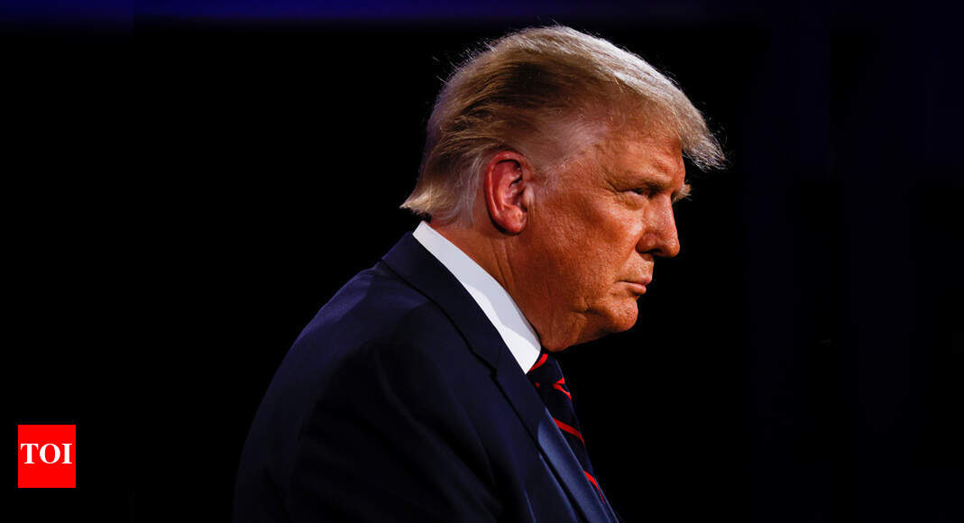 Trump's 'patriot' act after White House exit - Times of India