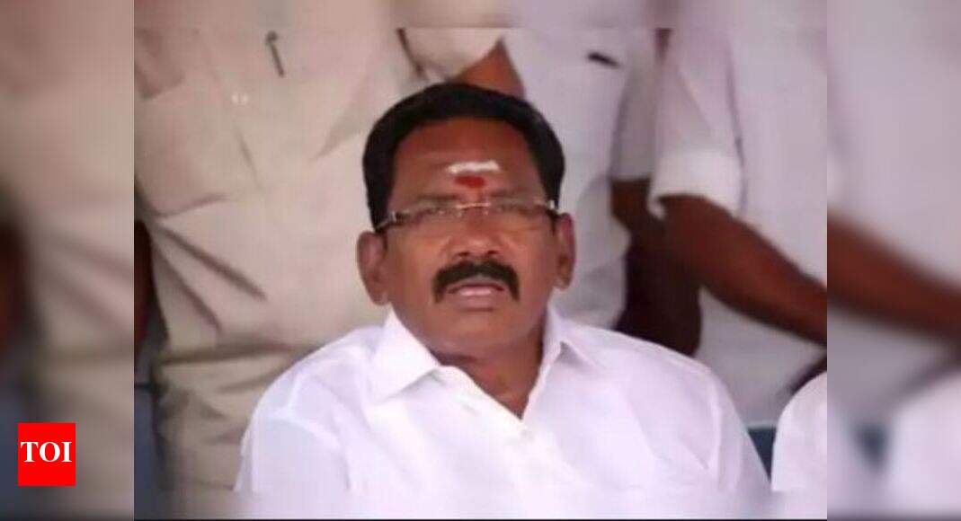 Jayalalithaa advised me in the presence of Sasikala before I became ...