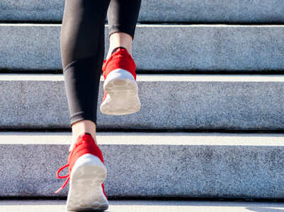 This 10-minute indoor workout can melt belly fat