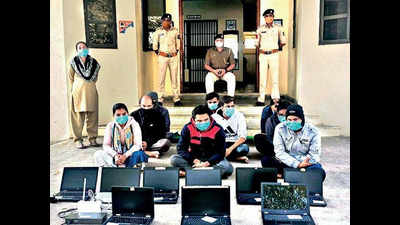 Fake call centre duping British citizens busted in Gujarat