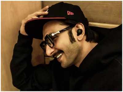 Ranveer Singh's infectious smile in his latest post is sure to grab your attention instantly