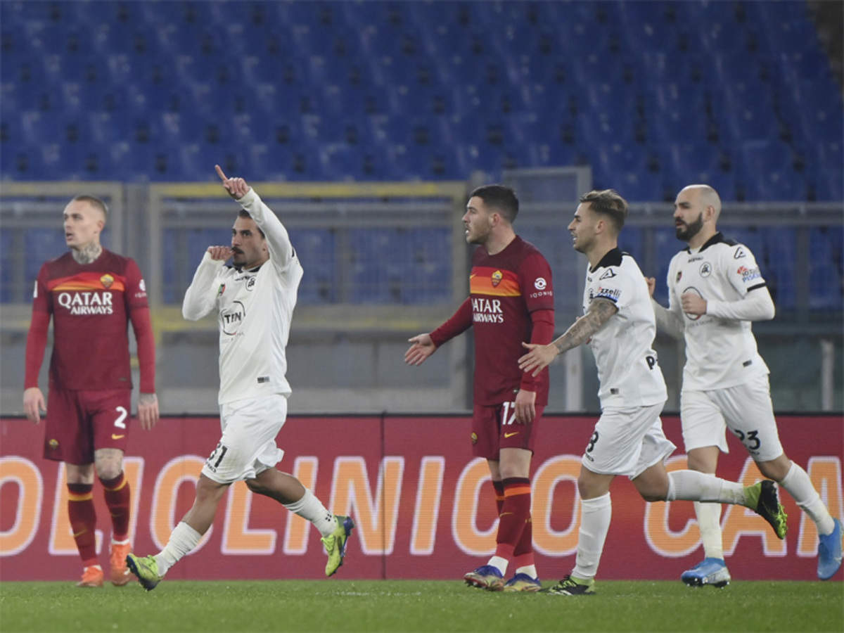 Roma Lose Spezia Cup Clash 3 0 After Substitute Mix Up Football News Times Of India