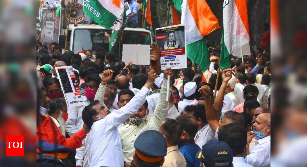 Congress netas march to Republic TV office, seek Arnab Goswami’s arrest Mumbai News Times of