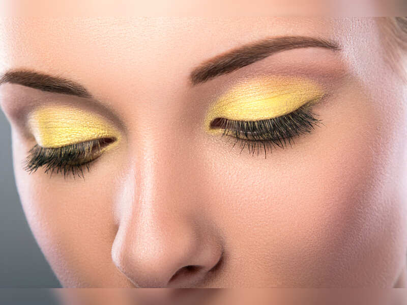 Make-up trends for 2021 using Pantone colour of the year