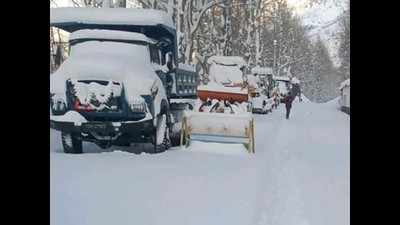 National Highway 3 at Himachal Pradesh's Sissu blocked after heavy snowfall