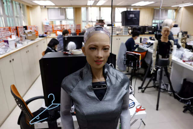 Makers of Sophia the robot plan mass rollout amid pandemic Makers of Sophia the robot plan mass rollout amid pandemic
