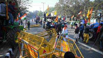 Tractor rally: Confrontation between farmers and Delhi Police at several points
