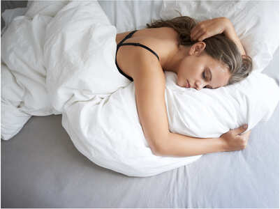 It is bad to wear a bra while sleeping?