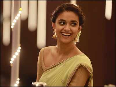 Saree-clad Keerthy Suresh looks resplendent in leaked pic from 'Sarkaru Vaari Paata' sets | Telugu Movie News - Times of India Saree-clad Keerthy Suresh looks resplendent in leaked pic from 'Sarkaru Vaari Paata' sets | Telugu Movie News - Times of India