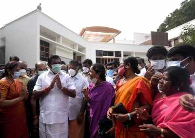 Jayalalitha memorial: Jayalalitha’s Veda Nilayam residence in Chennai ...